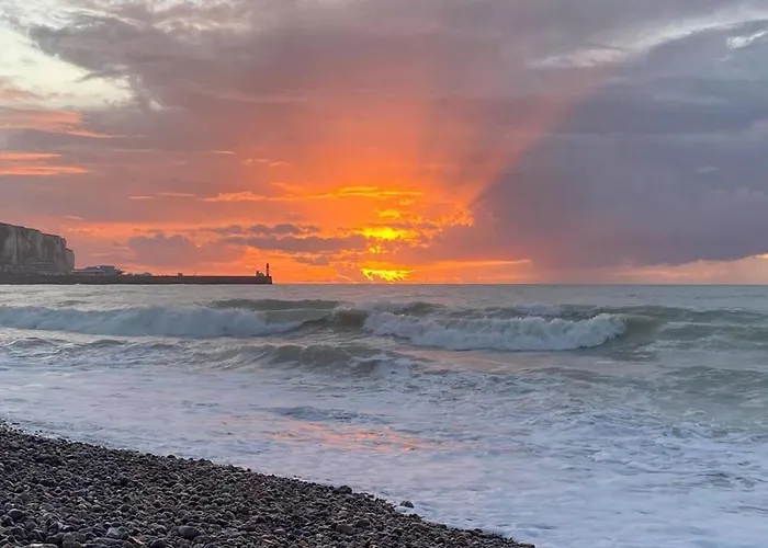 L'estacade Avec Sur *